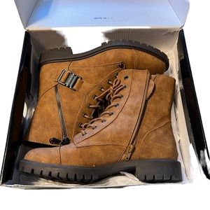 G by Guess PEEDER combat boots SZ 9 med